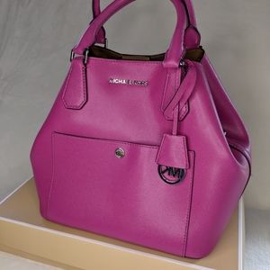 Michael Kors Fushia Bucket Bag